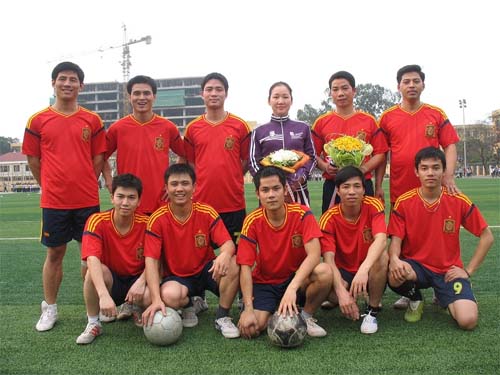 Đội bóng đá cán bộ Win88 nhàcái với kho game phong phú tham gia "CÚP TUỔI TRẺ -2012"